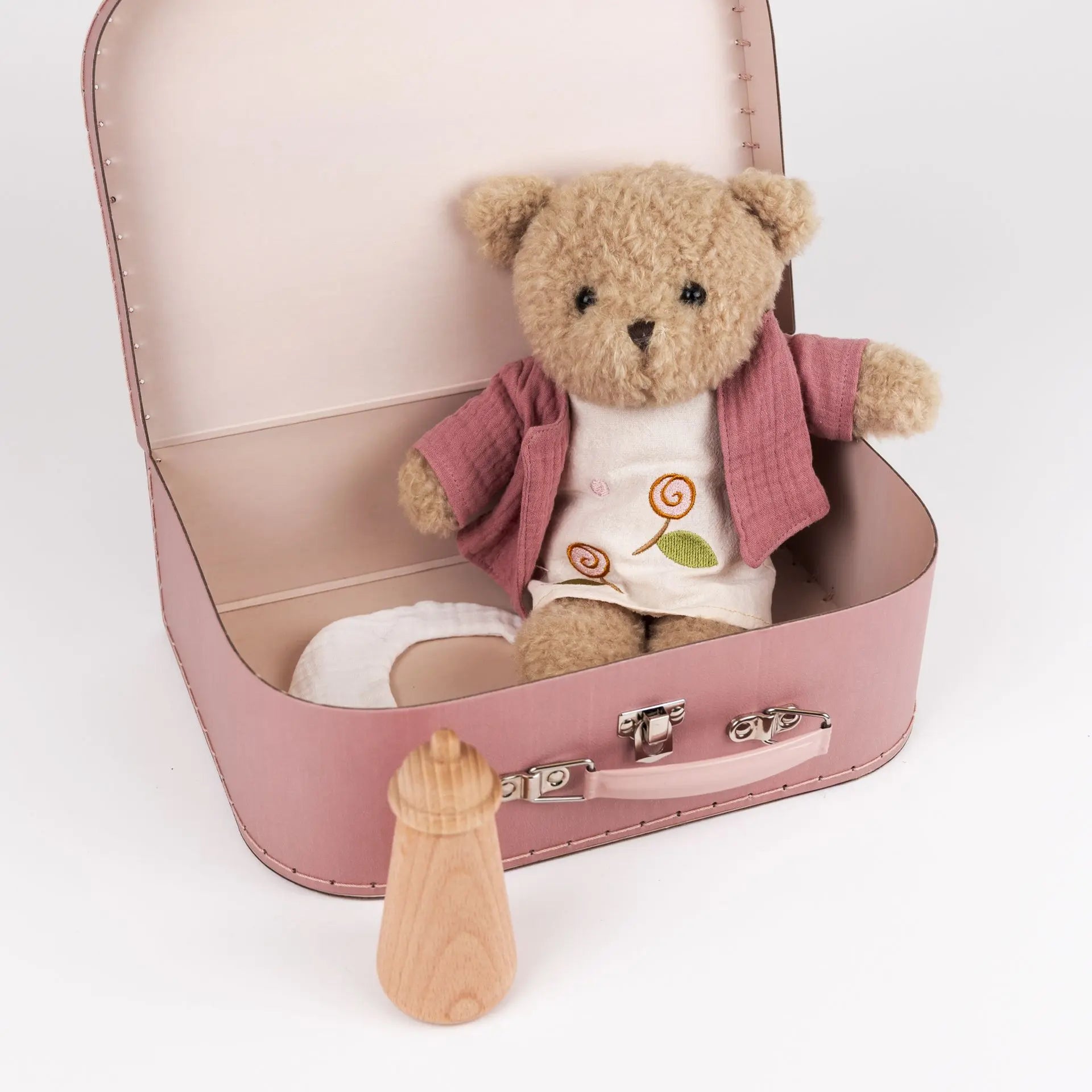 Morrissette Bear Clothesline