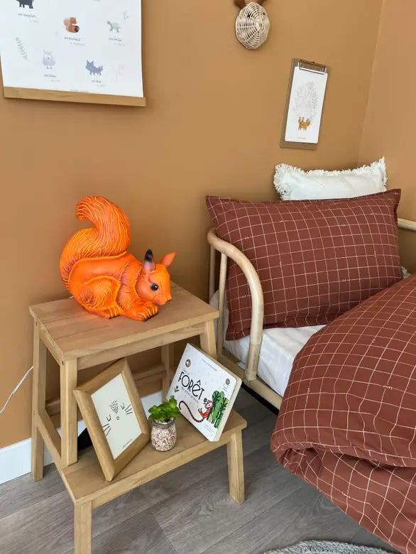 Squirrel Lamp
