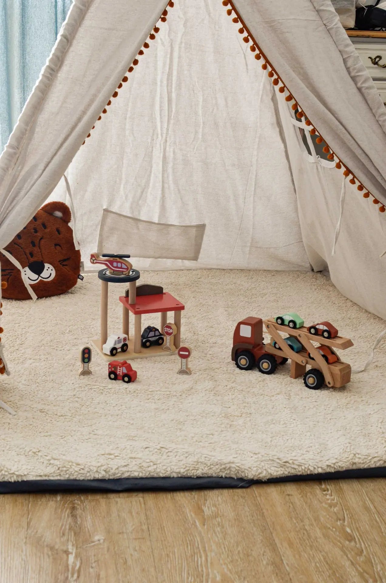 Garage Wooden Car